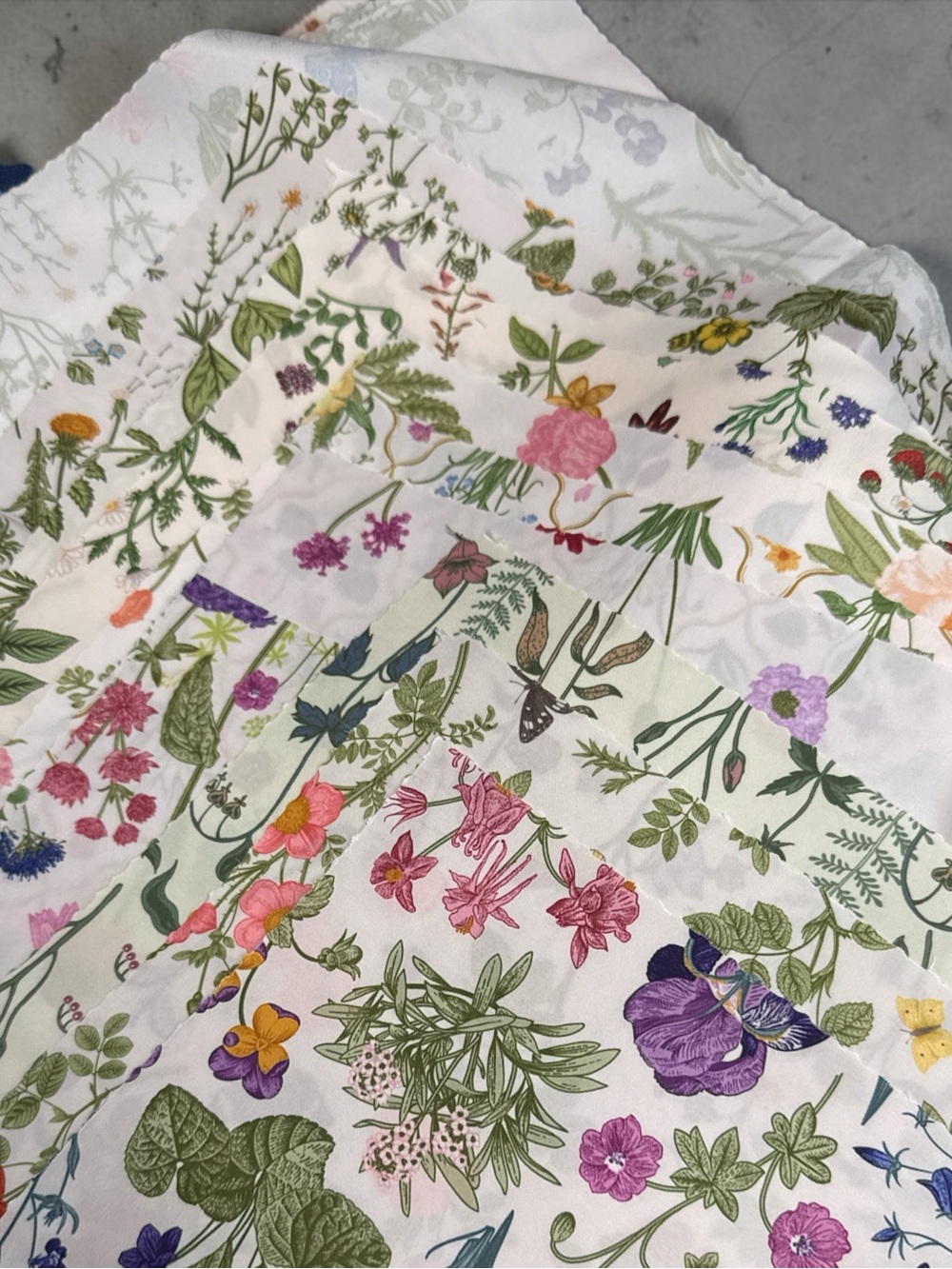 10 Pcs Fabric Bundle 18x22” Floral prints